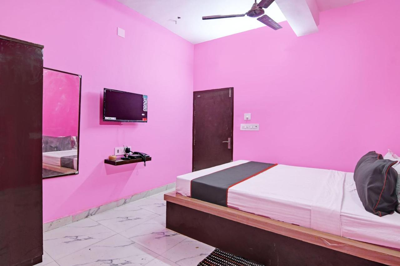 Collection O Shyamali Guest House Calcutta Buitenkant foto